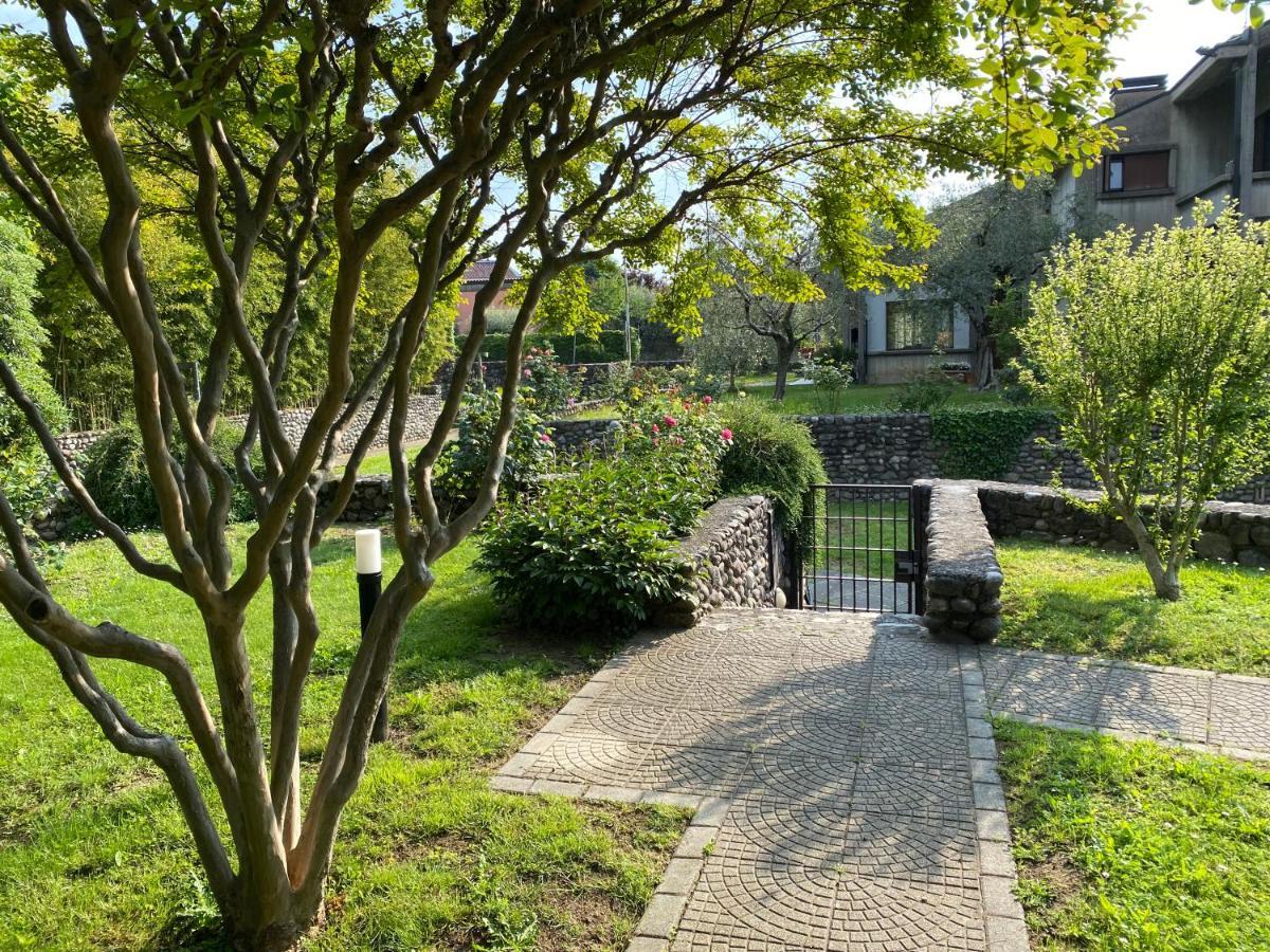 Holiday Home Punta D'Oro With Garden, Parking Place And Lake Access At 300 M Iseo Buitenkant foto