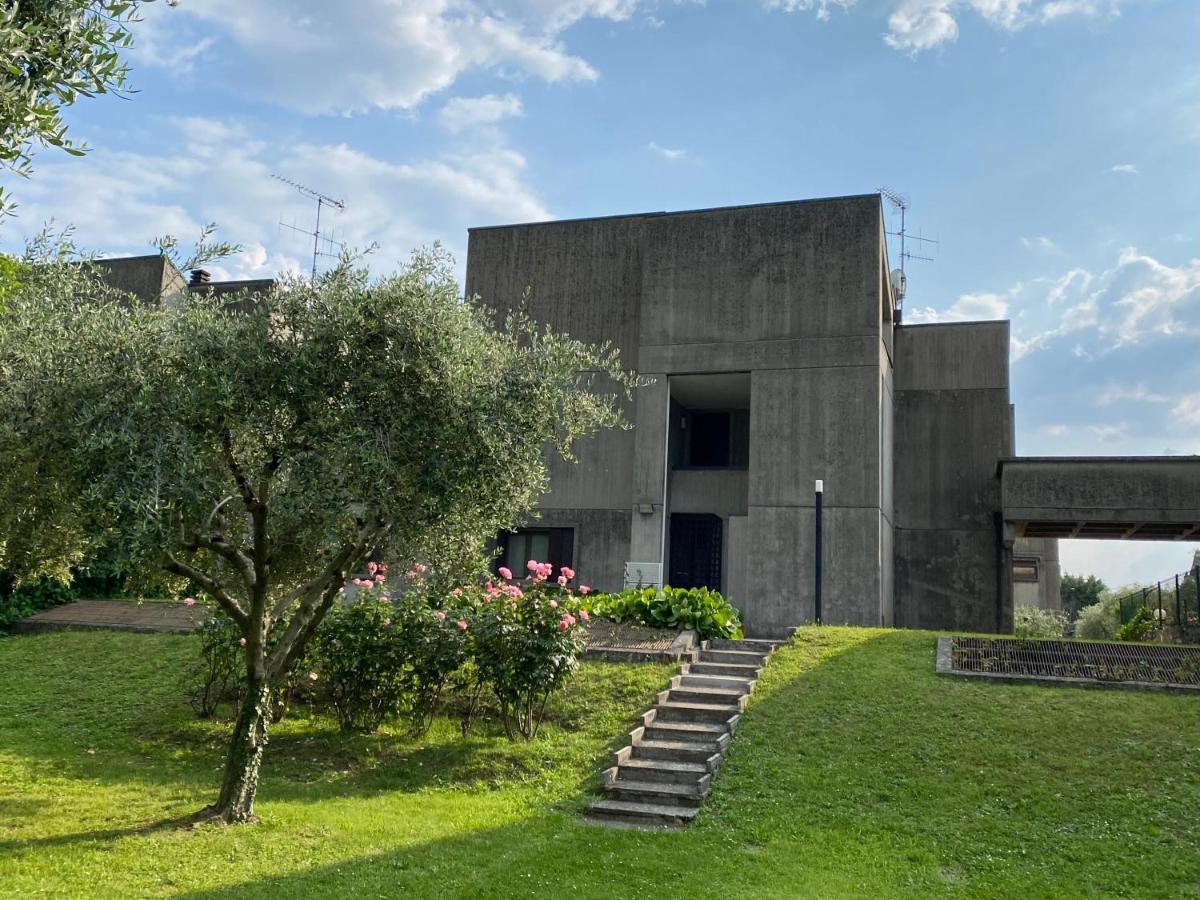 Holiday Home Punta D'Oro With Garden, Parking Place And Lake Access At 300 M Iseo Buitenkant foto